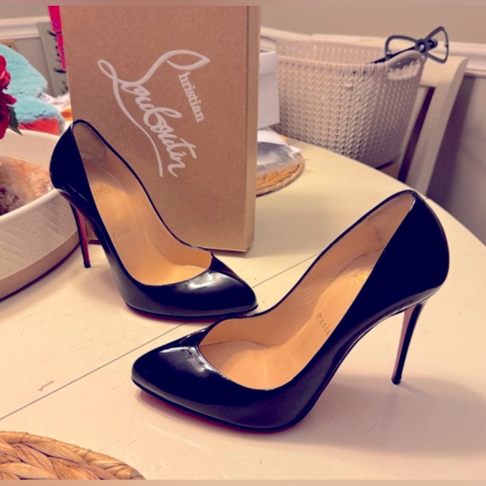 Christian Louboutin Breche size 40 NO BOX OR BAG KNOW YOUR SIZE PLEASE